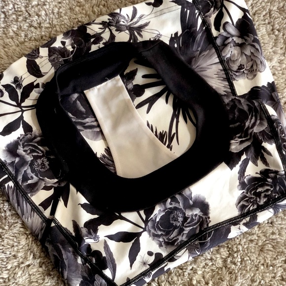 Lululemon Tank - Picture 5 of 7